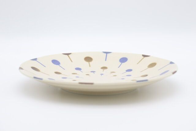 ダイソー ポップ（青）大皿 デザイン