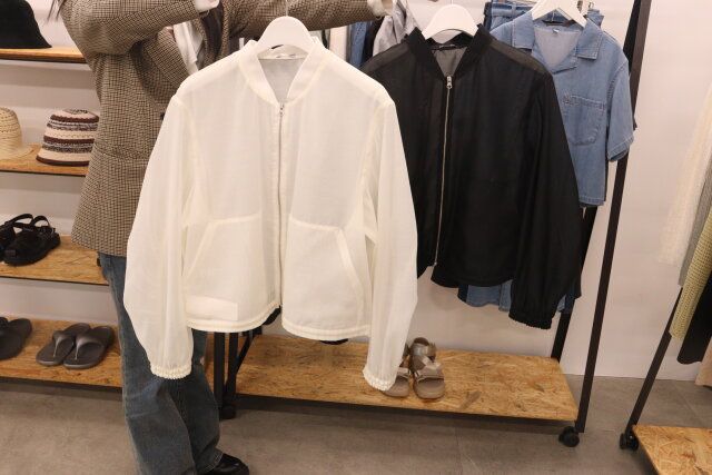 ジーユーのシアーブルゾン1