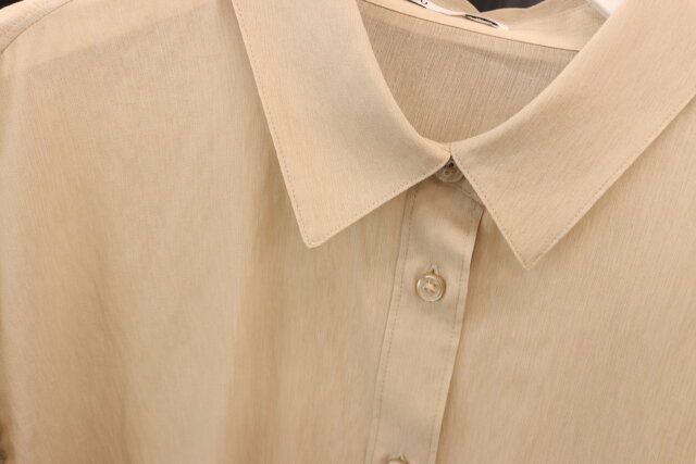 ジーユーのテクスチャーシアーシャツ2