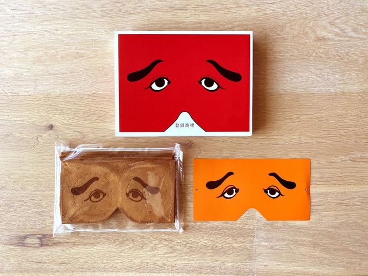 福岡土産はこれ！創業明治39年の博多の民藝お菓子「二○加煎餅」【旅するデザイナーがおすすめするお土産たち！】