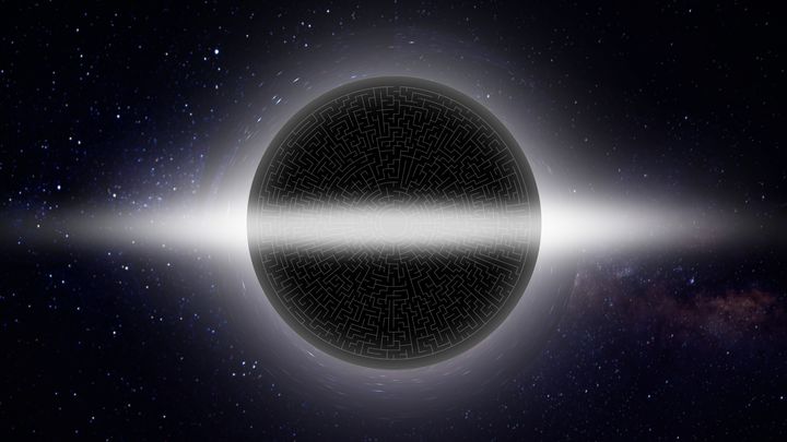 ブラックホール内部は多次元の超迷路になっている