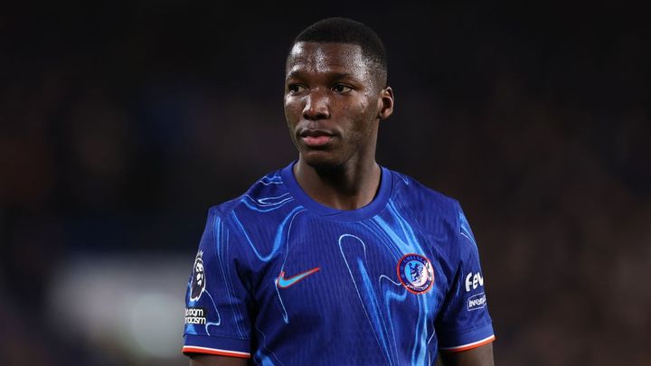 2400万円の愛車が押収か…日本代表MF三笘薫の元同僚に無免許運転の疑い