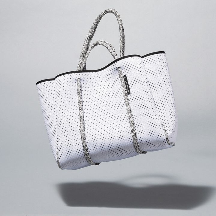 ステートオブエスケープの白トート