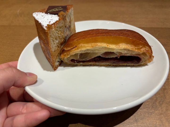 コルネッティ ピエガ ランポーネ ＆ チョコラート