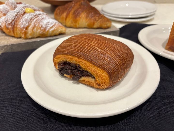 コルネッティ ピエガ ランポーネ ＆ チョコラート