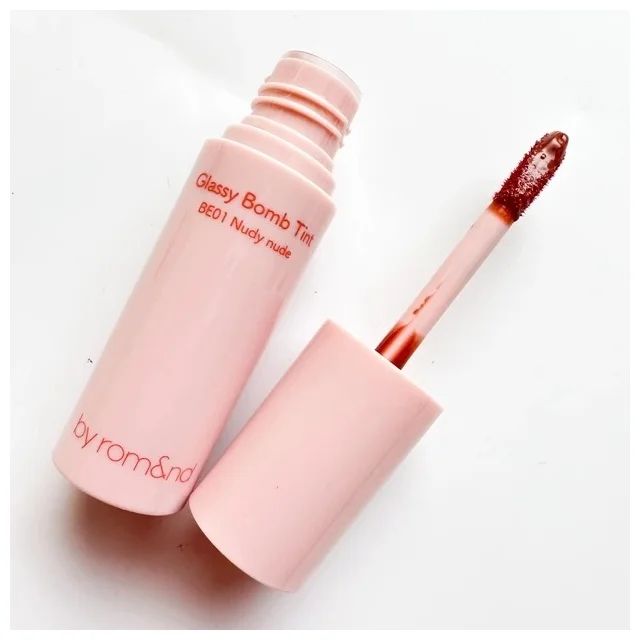 【ローソン コスメ】アンド バイ ロムアンド グラッシーボムティント