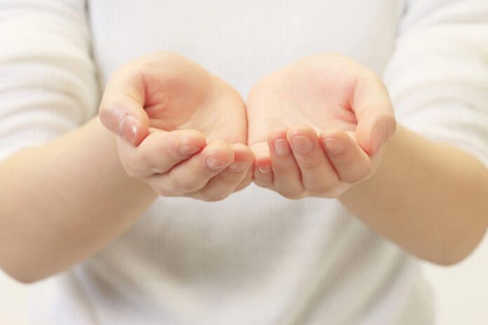 【手相占い】あなたは強運の持ち主？ 神秘十字線の見方8つと神秘十字線の意味4つ