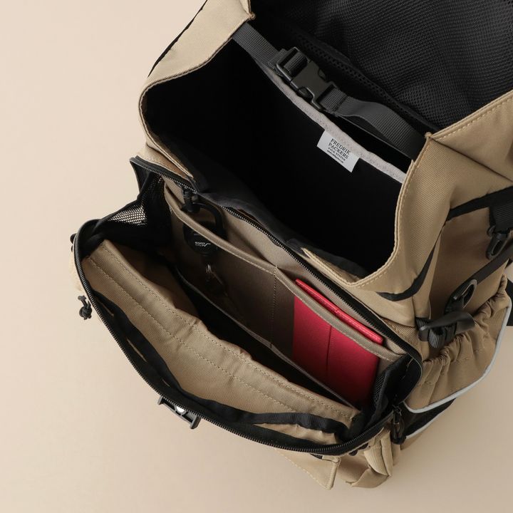 ビームスとフレドリック パッカーズコラボのランドセルリュック