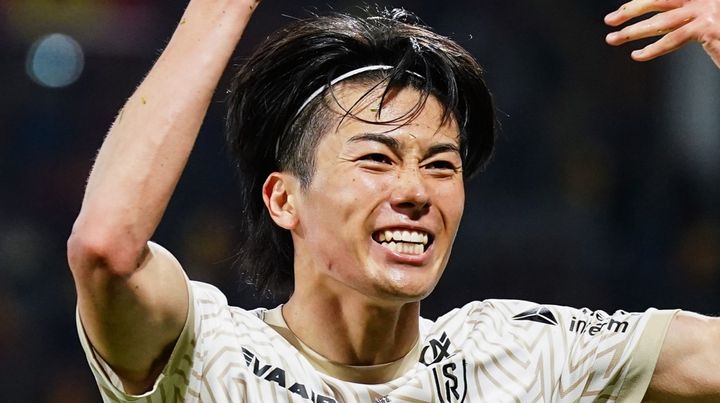 24歳日本代表FW、フランスで英雄2ゴール！『死刑執行人』と現地で称賛される