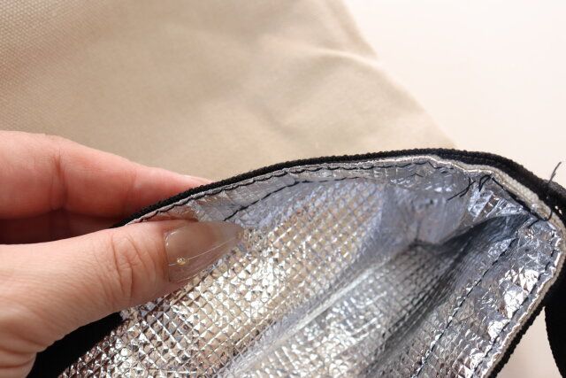 ダイソー ランチバッグ アルミ蒸着フィルム