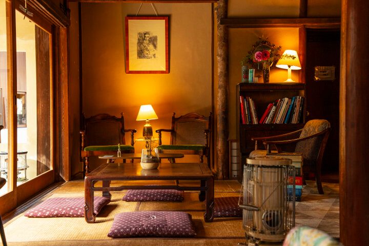 古都鎌倉の風情あふれるお庭を眺めて過ごす贅沢なひととき♪「麻葉屋の勝手口 古民家縁側cafe」