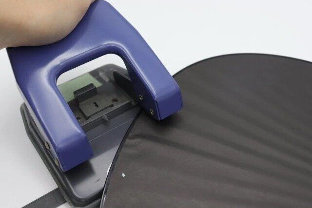 ダイソーのめくる！ファンサうちわキット（黒シート×5枚、プラリング付）2