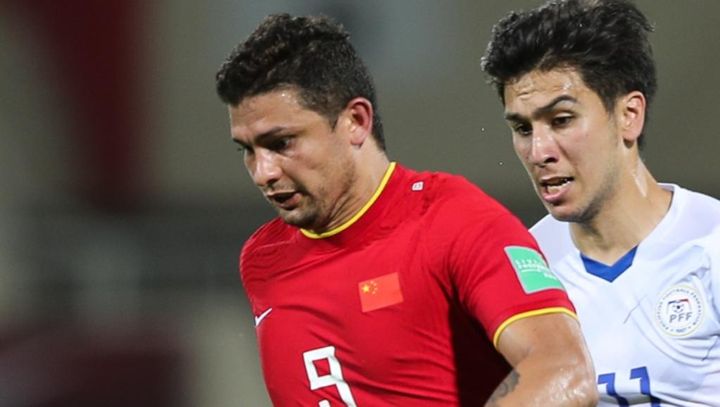 日本代表とも対戦した中国の最強帰化FWが35歳で引退…中国紙「中国サッカーの弱さも目の当たりにした」