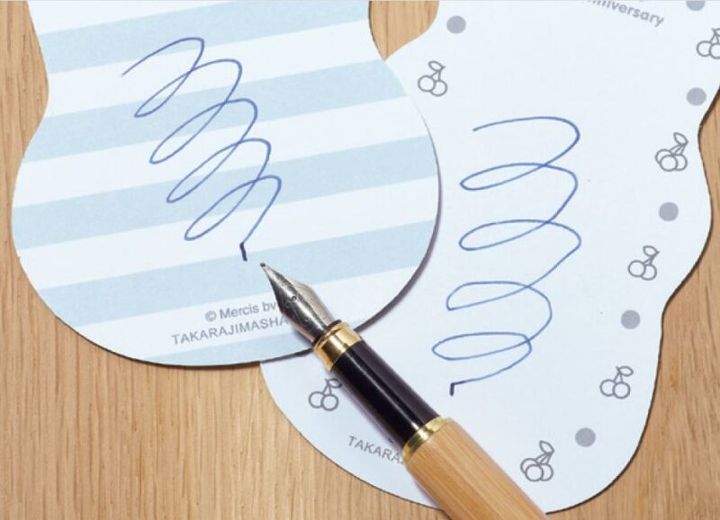 ミッフィーの万年筆は流線型のペン先