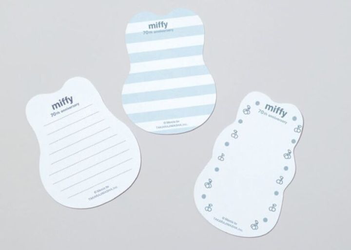 ミッフィーの形のミニカード