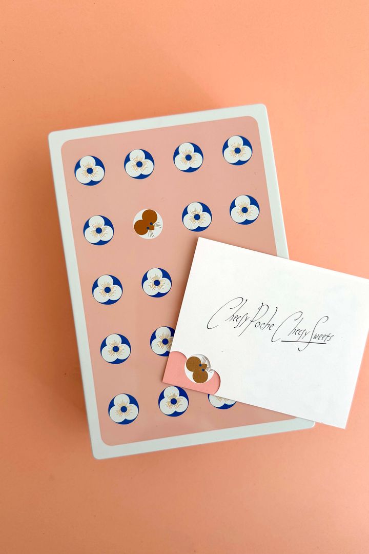 お取り寄せスイーツ2025◎ 母の日ギフトにもおすすめ、かわいいチーズクッキー缶【ささやかですてきなもの 大谷有紀 vol.231】