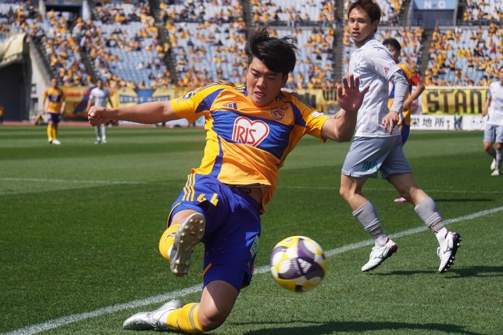 J2ベガルタ仙台の守備の要、菅原由勢、藤井陽也の同期が強力FW抑え3試合連続無失点に貢献！「絶対にJ1へ上がって名古屋と対戦したい」