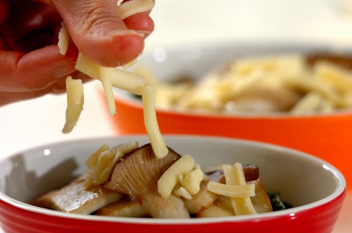 エリンギと小松菜のチーズ焼きの作り方3