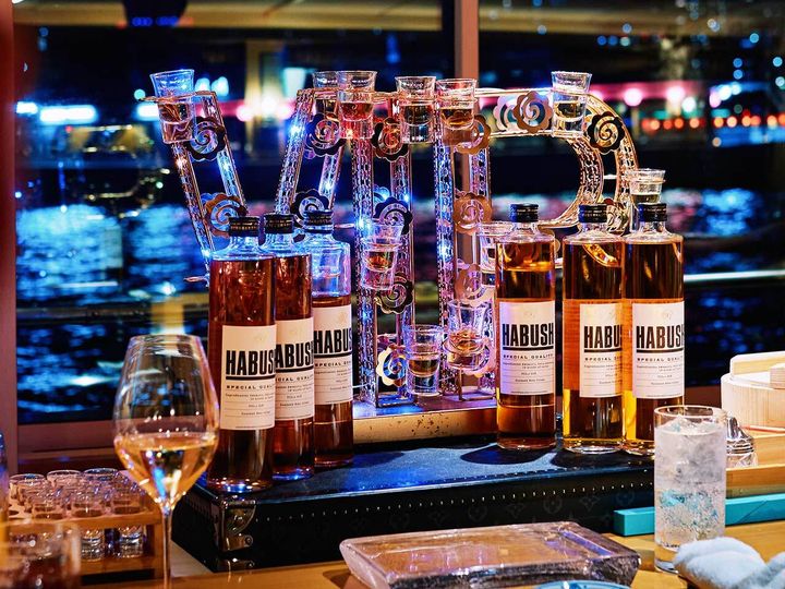 『屋形船 鮨尚充』の「HABUSH」観覧車