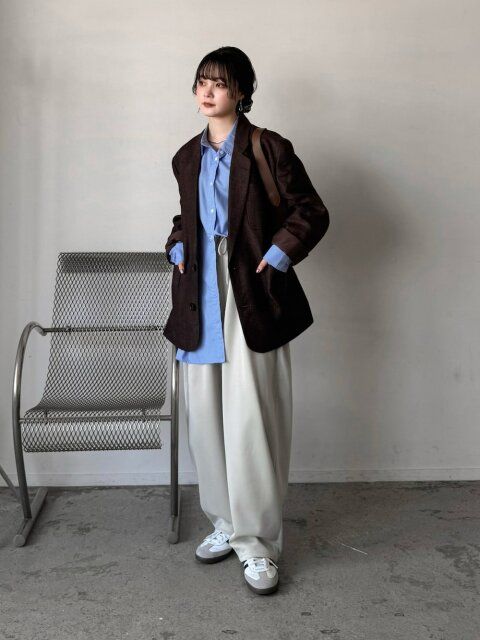 テーラードジャケットコーデ5