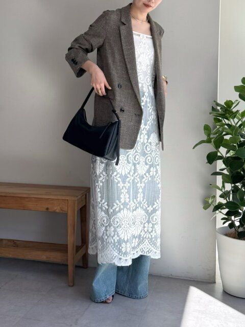 テーラードジャケットコーデ3