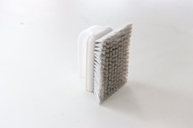 掛け・立て収納できるバス床洗い 自立