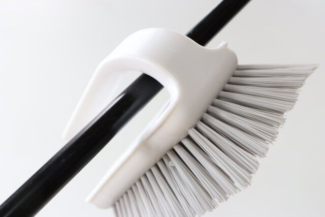 掛け・立て収納できるバス床洗い フック