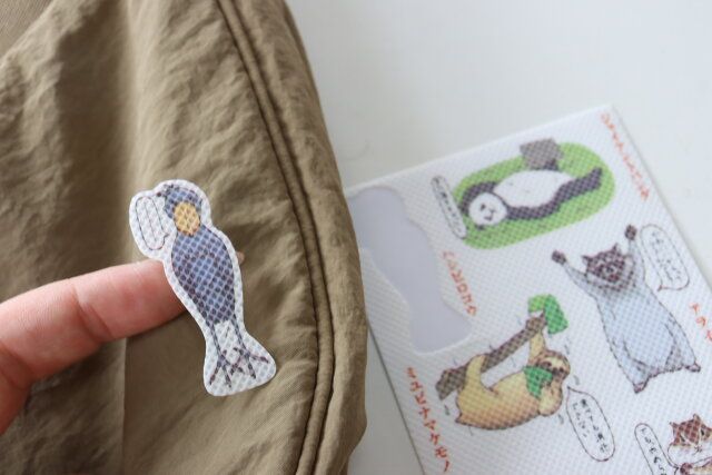 Vざんねんないきもの事典虫よけシール30枚 使用例