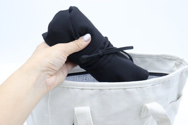 ダイソーの折り畳めるUVカット帽子4