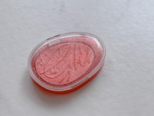 fwee グリッツストーンハイライター HL01 フィーバーガーネット