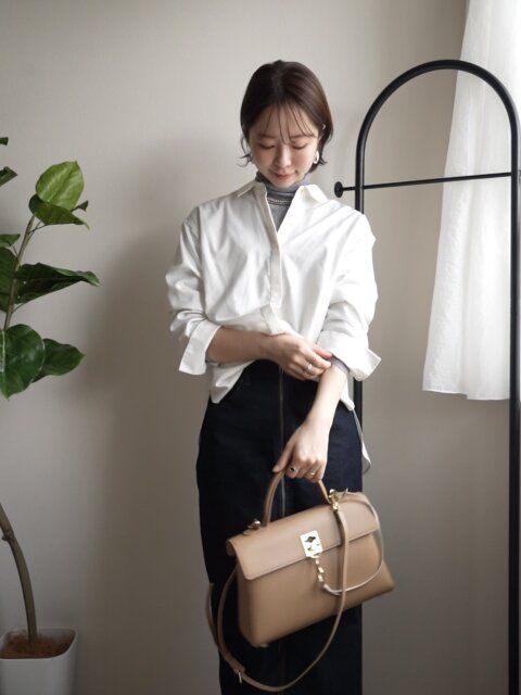 グレーとベージュをきかせて大人っぽいニュアンスコーデ