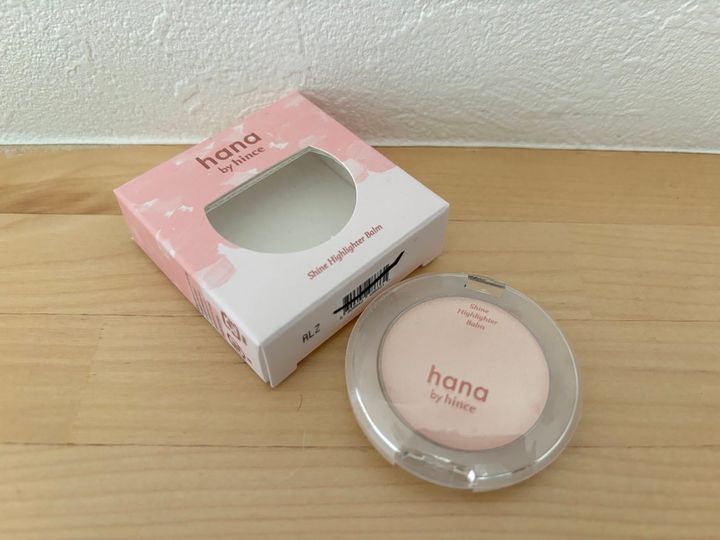 シャインハイライターバーム 01シャンパン ￥990