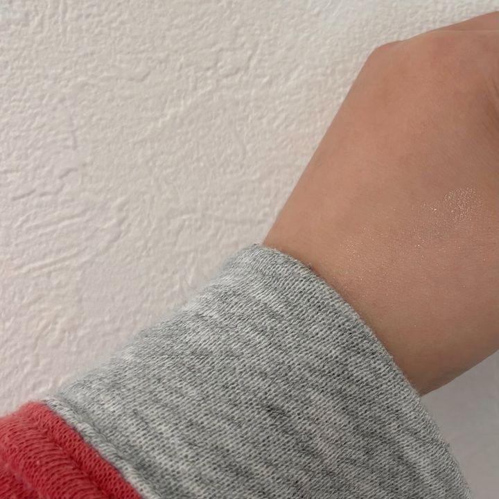 シャインハイライターバーム 01シャンパン ￥990