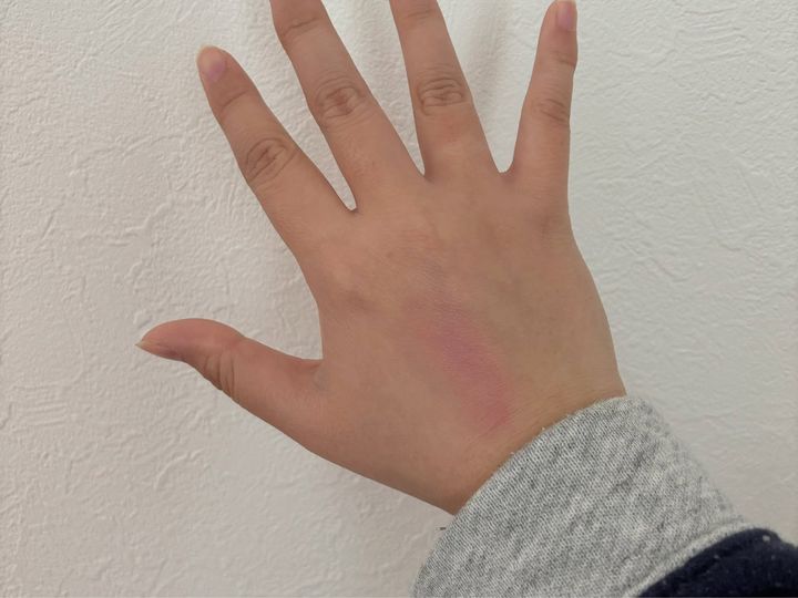 メルティンググロウチークバーム 02ベリー ￥990