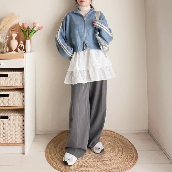 画像: ミニスカート合わせ