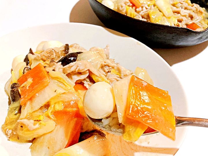 完成した中華丼の野菜