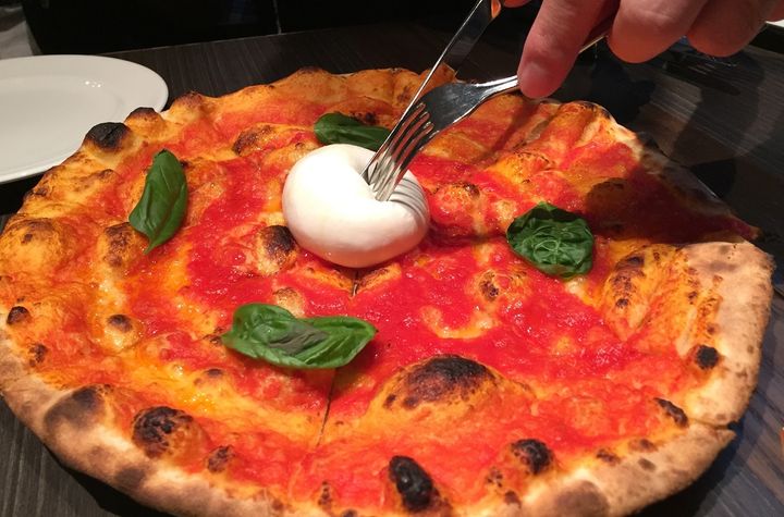 「ブッラータ」2400円