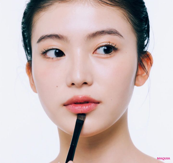 美容医療級のハリ肌を叶えるには、ハイライト&ローライトの塗り分けがカギ。使う順番も超重要！_16