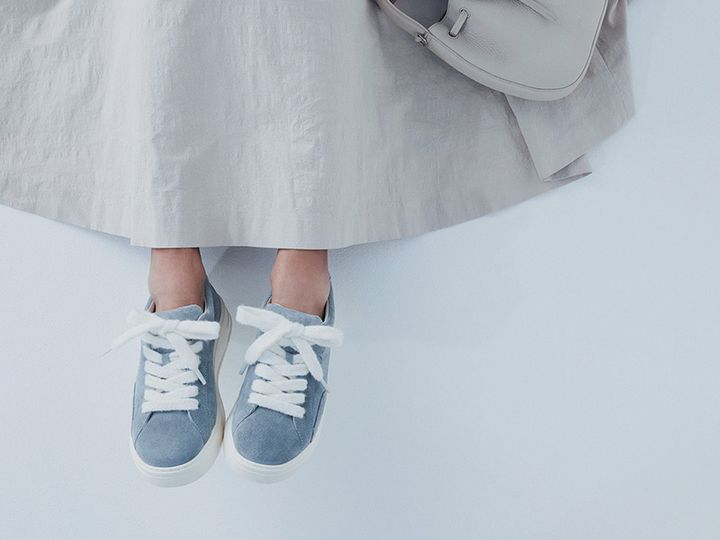 ロゴなどの主張が控えめのデザイン