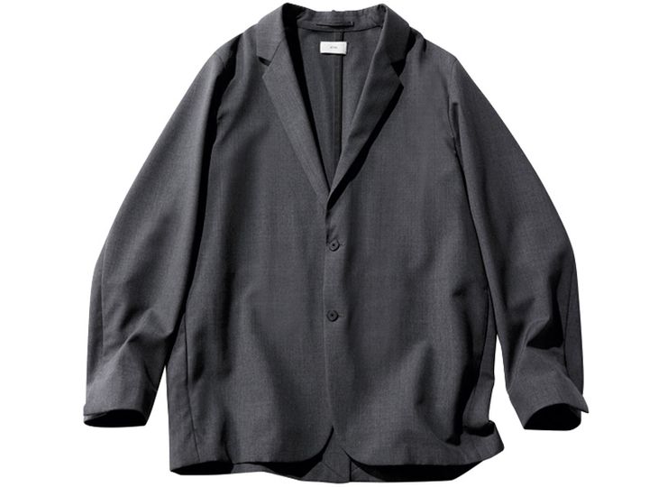 エイトンのメンズライクなグレージャケット