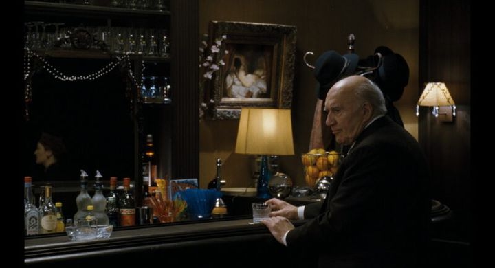 オリヴェイラ監督が99歳の時の作品。『夜顔』© Filbox Produções, Les Films d’ici