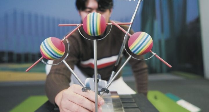 最近わかった 「ボールが曲がる仕組み」とは？人気コーチが解説