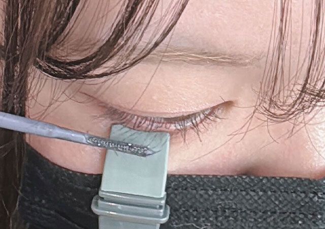 マスカラコーム＆ガード マスカラガード使用例