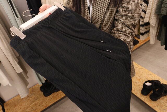 GUのリブプルオンパンツ