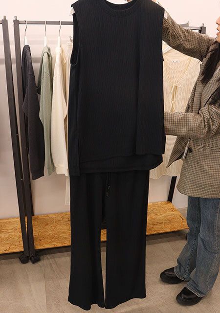 GUのリブスリットチュニック［ノースリーブ］＆リブプルオンパンツ