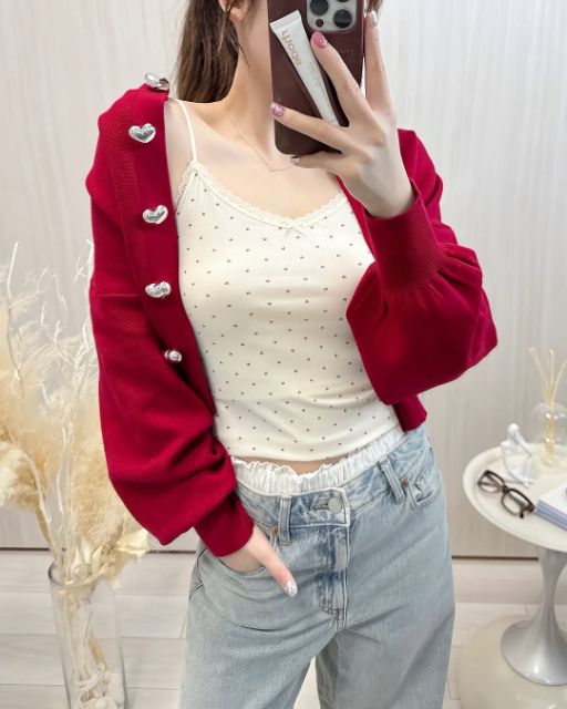 GUのコットンブレンドクロップドキャミソールを着用したコーデ