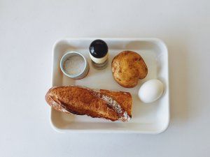 10分で完成！ポテトサラダのバゲットサンド【パン好きなsumire.のバゲットサンドのレシピ vol.38 〜レシピで旅するヨーロッパ〜】