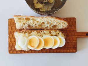 10分で完成！ポテトサラダのバゲットサンド【パン好きなsumire.のバゲットサンドのレシピ vol.38 〜レシピで旅するヨーロッパ〜】