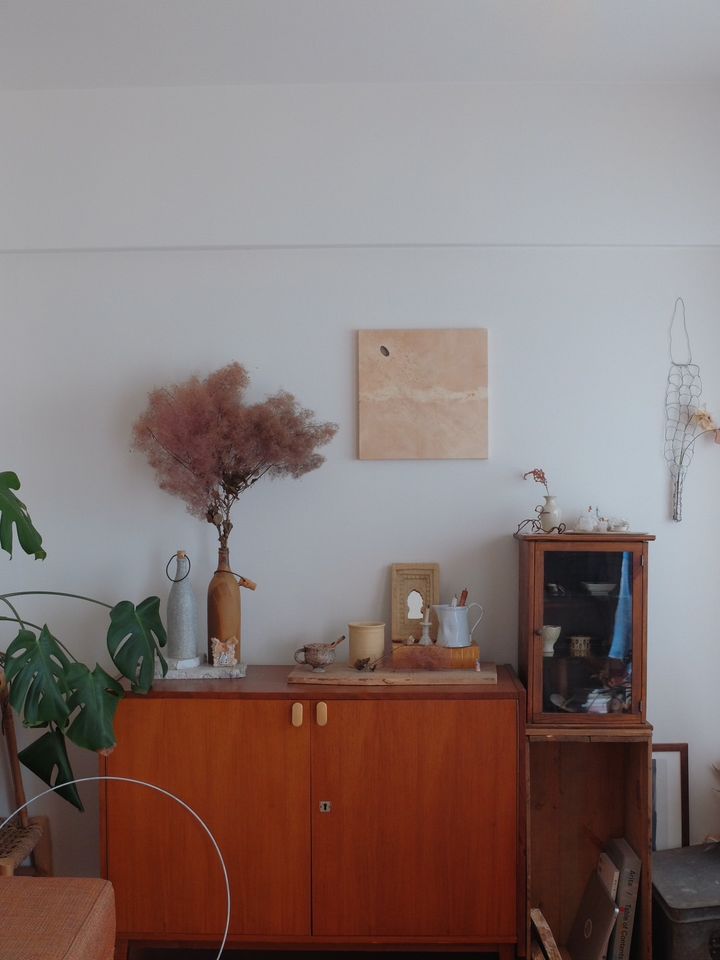 築50年、二人暮らしの2LDK。おしゃれなキッチンには《無印良品》や作家モノの器がずらり。【FUDGE おしゃれな人のルームツアー vol.10】