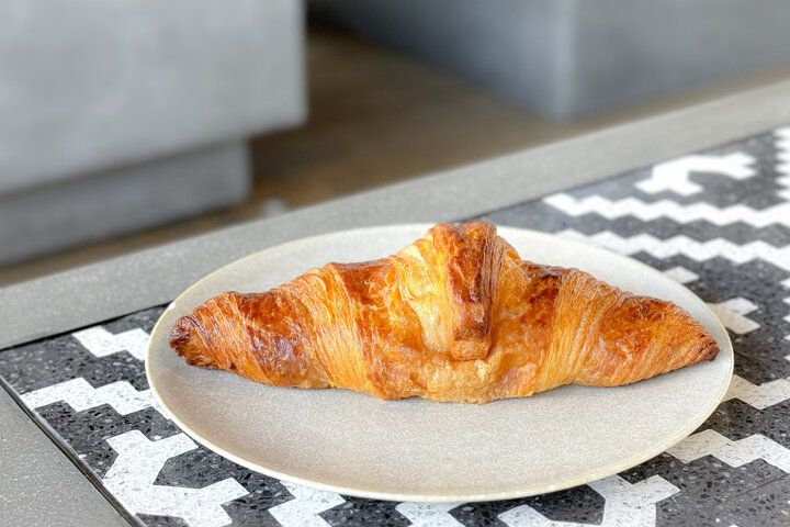 焼きたてクロワッサンをショコラショーでいつもより贅沢に♪自由が丘「リストレット アンド クロワッサン ラボラトリオ」